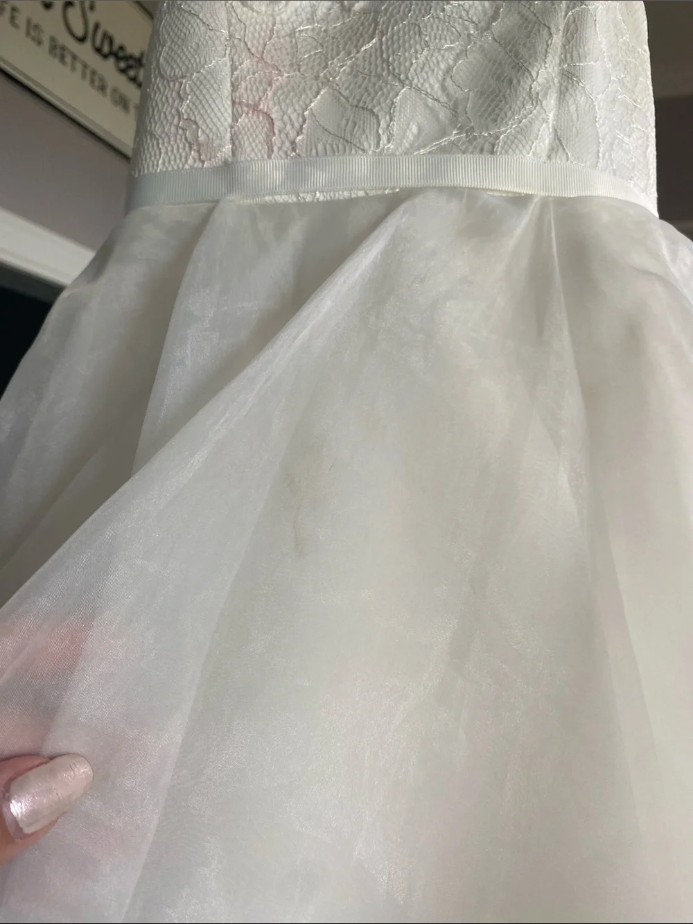David's Bridal Girls Ivory Flower Girl Dress - Picture 7 of 8